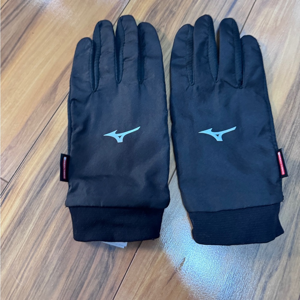 Mizuno Black Sports Gloves